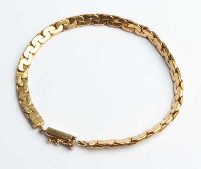 GOLD BRACELET