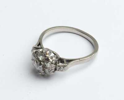 DIAMOND RING