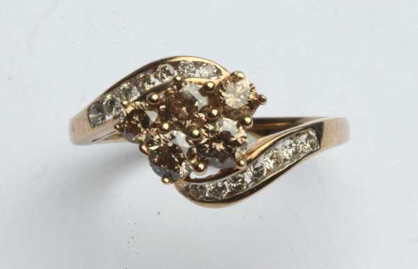 DIAMOND RING