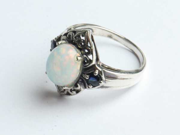 SILVER RING