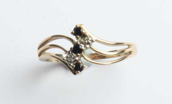 GOLD RING