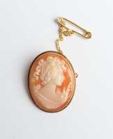 CAMEO BROOCH