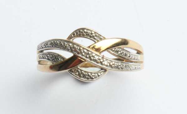 GOLD RING