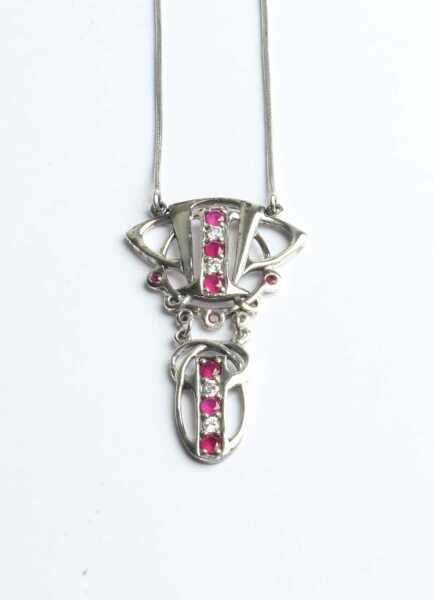 SILVER NECKLACE