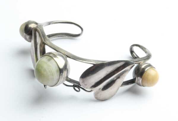 SILVER BANGLE