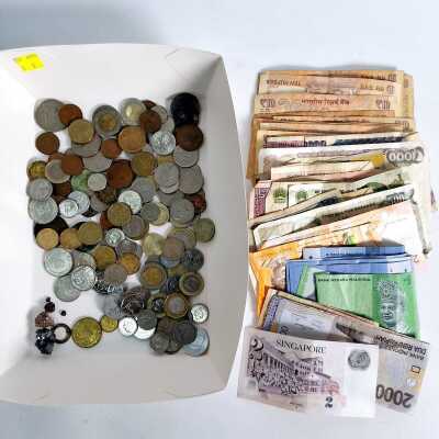 COINS & BANKNOTES