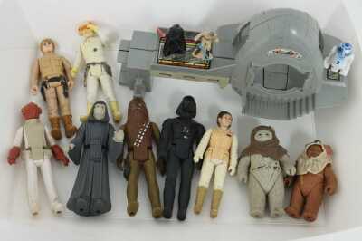 STAR WARS FIGURES