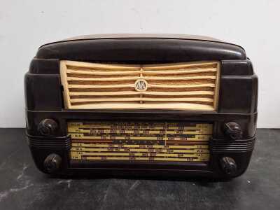 MANTLE RADIO