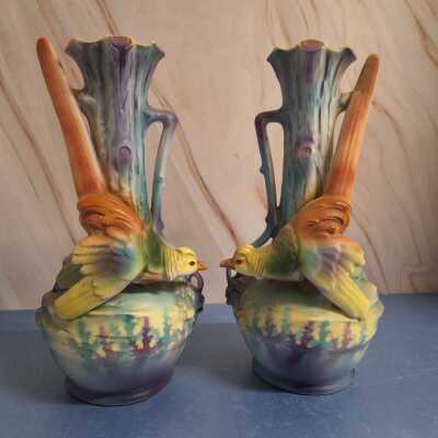 MANTLE VASES