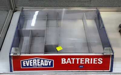 BATTERY DISPLAY CASE