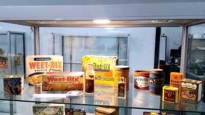 VINTAGE PACKAGING