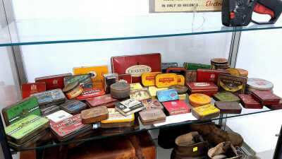 TOBACCO TINS