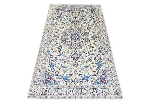 NAIN RUG