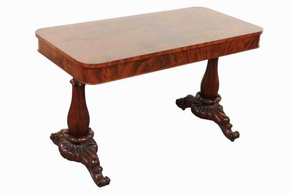 ENTRANCE TABLE