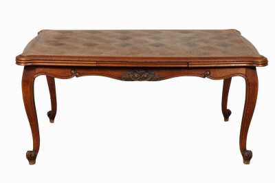 FRENCH OAK DINING TABLE