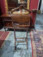 VALET STAND