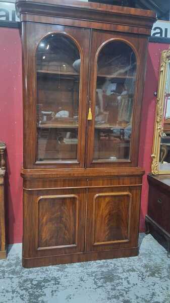 BOOKCASE