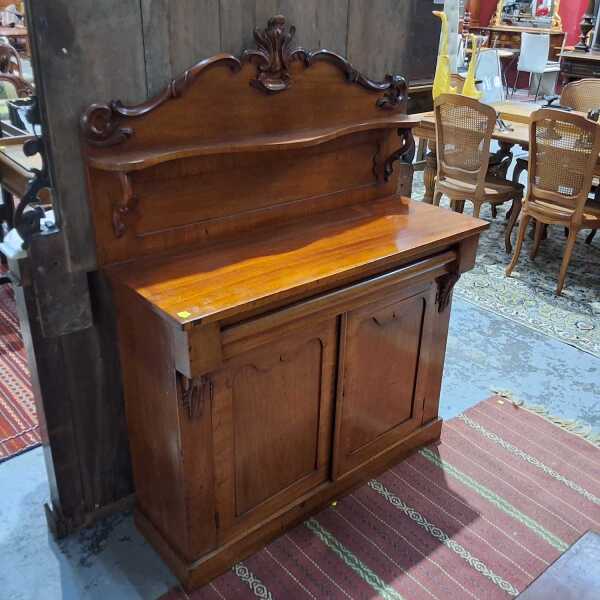 PETITE CHIFFONIER