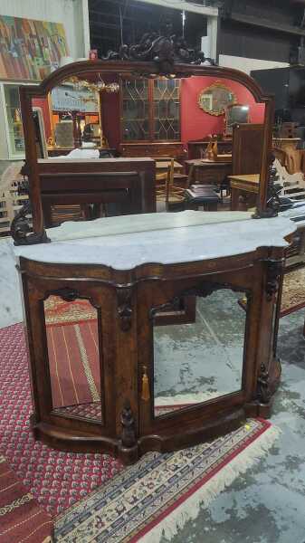 CREDENZA