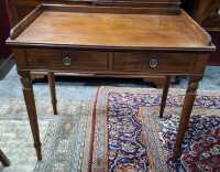 PETITE DESK