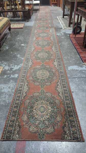 HALL RUNNER