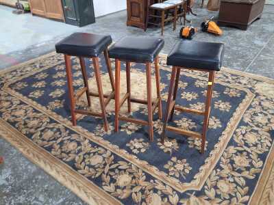BAR STOOLS