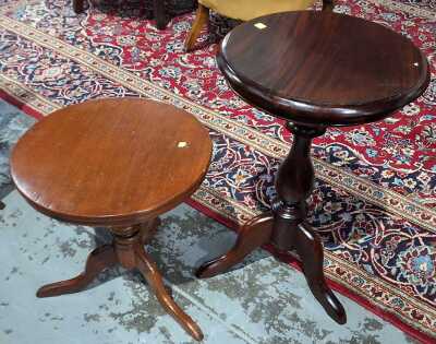 WINE TABLES