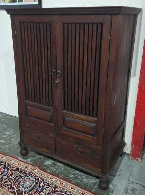 ENTERTAINMENT CABINET
