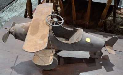 MODEL BI-PLANE