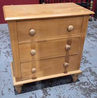 CHEST OF DRAWERS