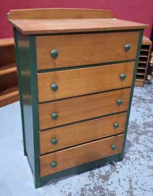 CHEST OF DRAWERS