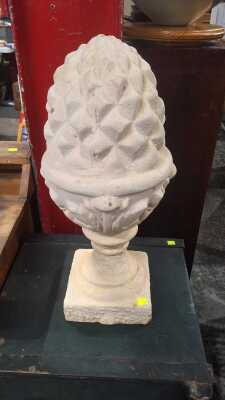 GARDEN ORNAMENT