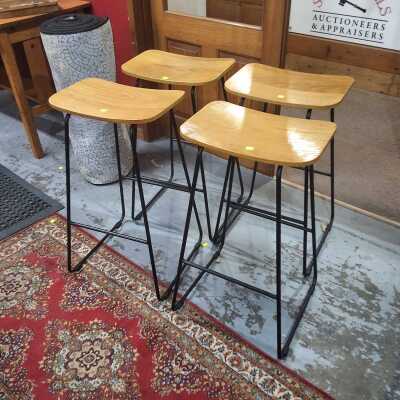 BARSTOOLS