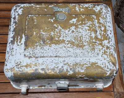 VINTAGE CISTERN