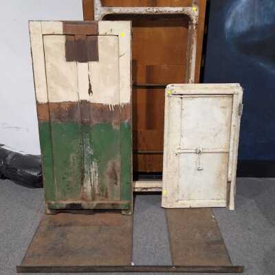 ARCHITECTURAL LOT