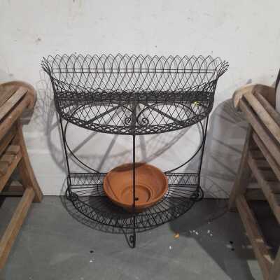 PLANTER STAND