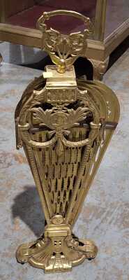 FIRE SCREEN