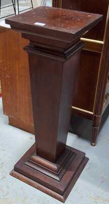 OAK PEDESTAL