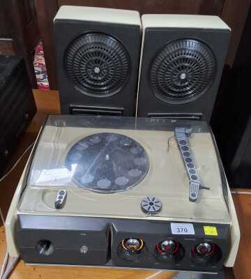 PORTABLE RECORD PLAYER