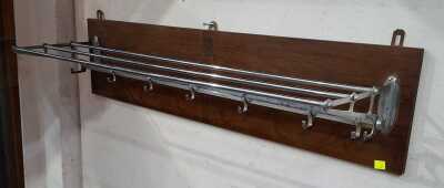 LUGGAGE RACK