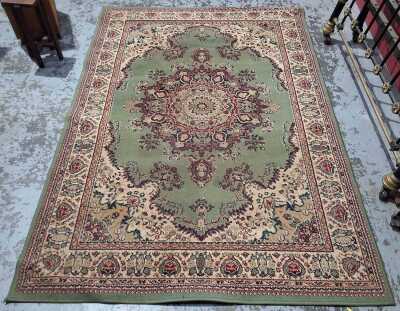 FLOOR RUG