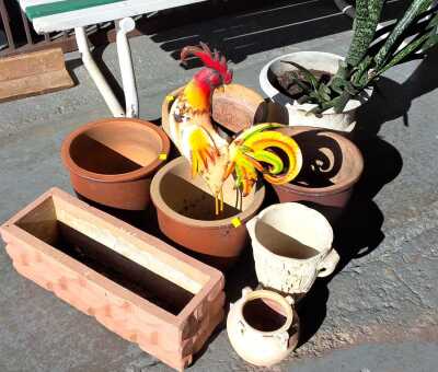 GARDEN DECOR