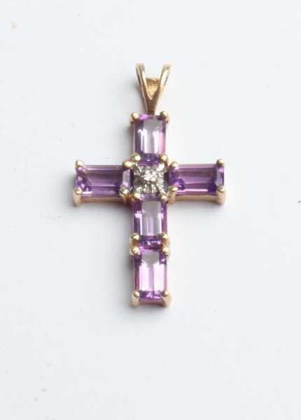 GOLD PENDANT