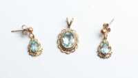 GOLD PENDANT & EARRINGS