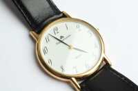 WRIST WATCH