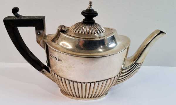 SILVER TEAPOT