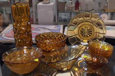 AMBER GLASSWARE