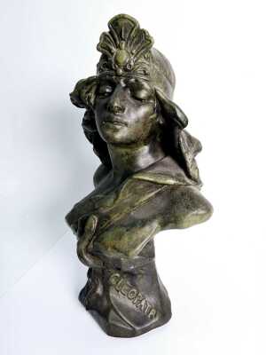 PLASTER BUST