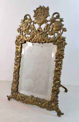 TABLE MIRROR