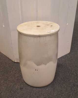 BATTERY JAR